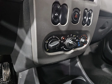 Renault Sandero, 2012г, передний привод, механика