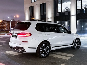 BMW X7, 2022г, полный привод, автомат