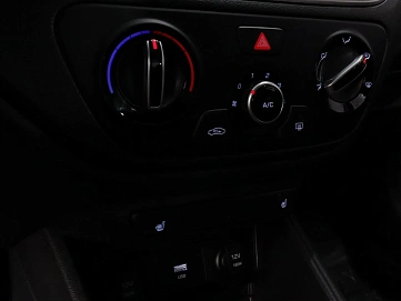 Solaris HS, 2024г, передний привод, механика