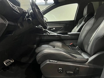Peugeot 3008, 2018г, передний привод, автомат