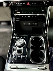 Kia Carnival, 2022г, передний привод, автомат