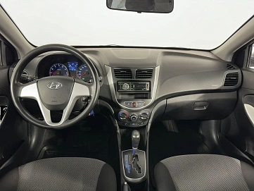 Hyundai Solaris, 2012г, передний привод, автомат