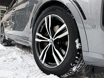 BMW X7, 2022г, полный привод, автомат