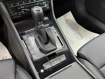 Skoda Superb, 2025г, передний привод, робот