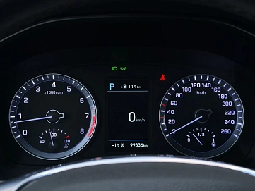 Hyundai Sonata, 2018г, передний привод, автомат