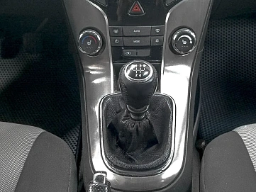 Chevrolet Cruze, 2014г, передний привод, механика
