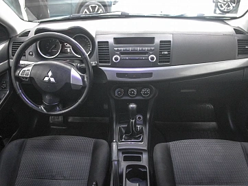 Mitsubishi Lancer, 2010г, передний привод, механика