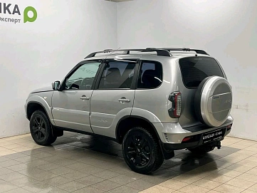 Chevrolet Niva, 2013г, полный привод, механика