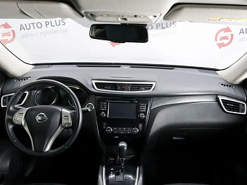 Nissan X-Trail, 2015г, передний привод, вариатор