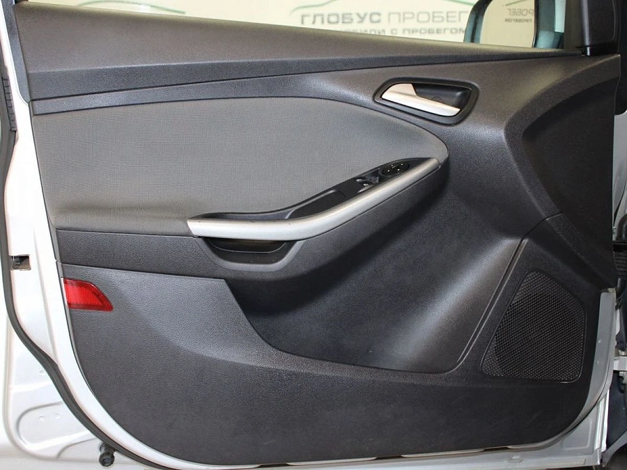 Ford Focus, 2012г., передний привод, механика