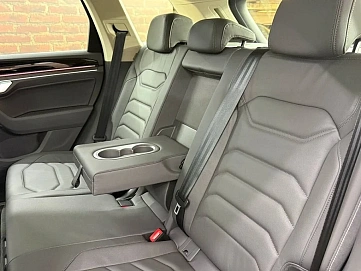 Volkswagen Touareg, 2025г, полный привод, автомат