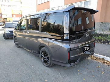 Honda Stepwgn, 2020г, передний привод, вариатор