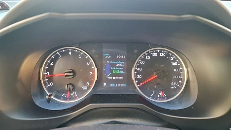 Toyota RAV4, 2020г, передний привод, вариатор