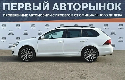 Volkswagen Golf, 2011г, передний привод, автомат