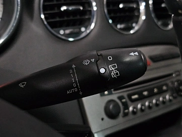 Peugeot 308, 2010г., передний привод, автомат