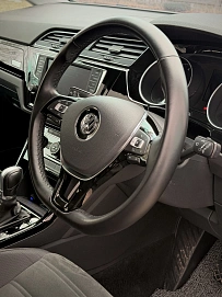 Volkswagen Touran, 2016г., передний привод, робот