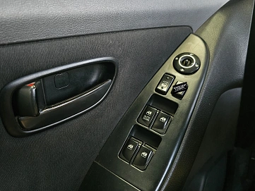 Hyundai Elantra, 2009г, передний привод, автомат