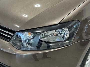 Volkswagen Polo, 2015г, передний привод, автомат