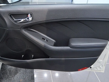 Kia Cerato, 2013г, передний привод, автомат