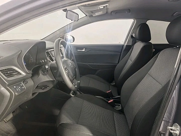 Hyundai Solaris, 2021г, передний привод, автомат