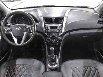 Hyundai Solaris, 2012г, передний привод, механика