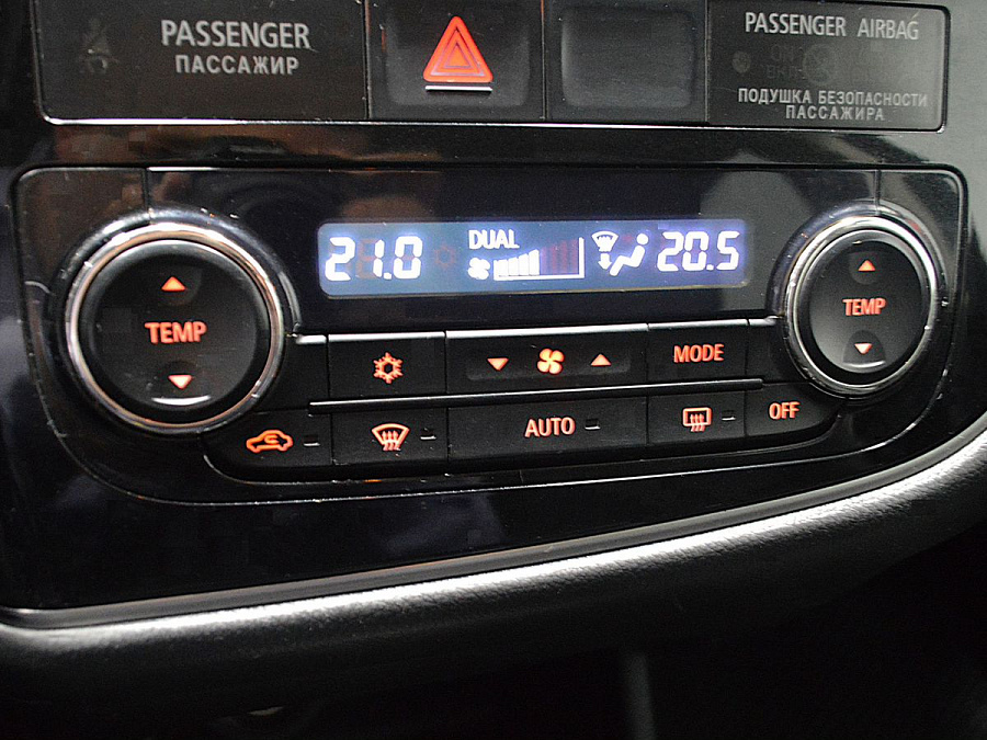 Mitsubishi Outlander, 2016г., полный привод, вариатор