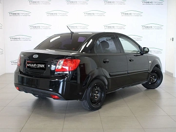 Kia Rio, 2010г, передний привод, механика