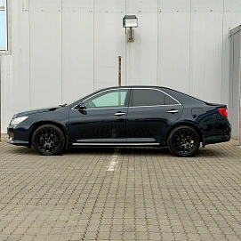 Toyota Camry, 2012г, передний привод, автомат