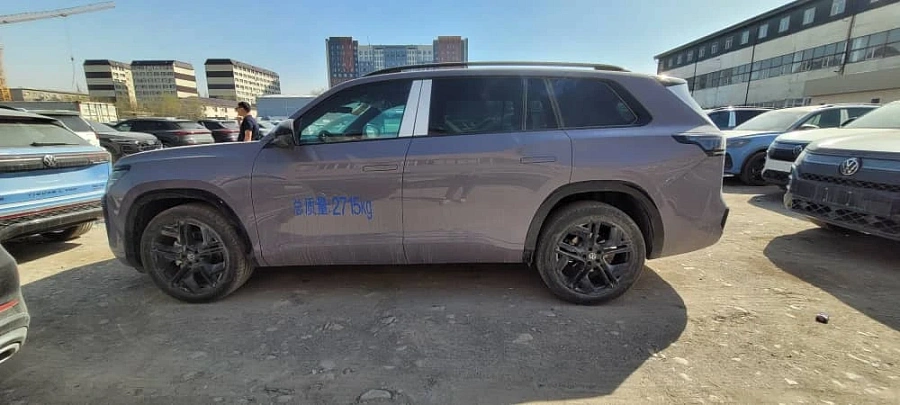 Volkswagen Teramont, 2026г., полный привод, робот