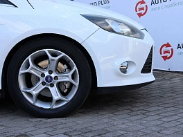 Ford Focus, 2011г, передний привод, робот