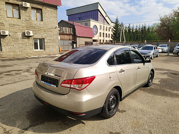 Nissan , 2015г., передний привод, механика