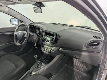 Lada (ВАЗ) Vesta, 2017г, передний привод, механика