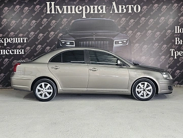 Toyota Avensis, 2006г, передний привод, автомат