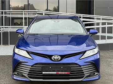 Toyota Camry, 2021г, передний привод, автомат