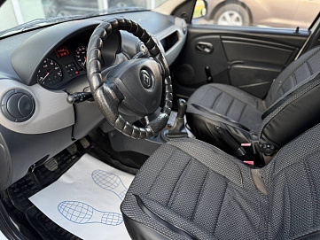 Renault Logan, 2010г, передний привод, механика