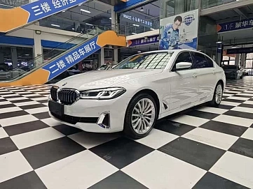 BMW 5 серии, 2021г, задний привод, автомат