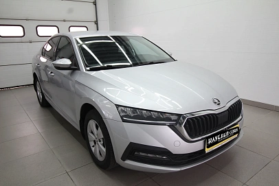 Skoda Octavia, 2021г, передний привод, автомат