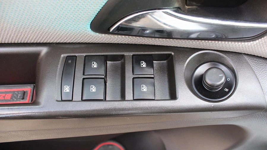 Chevrolet Cruze, 2013г., передний привод, механика