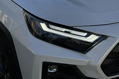 Toyota RAV4, 2025г, полный привод, вариатор