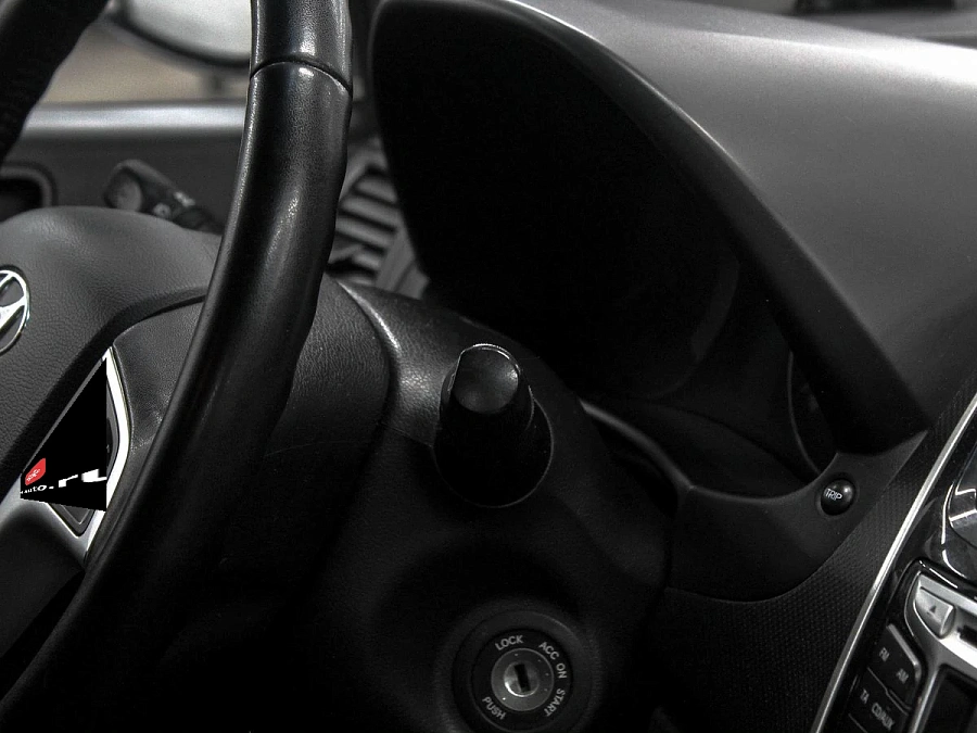 Hyundai Solaris, 2011г., передний привод, механика