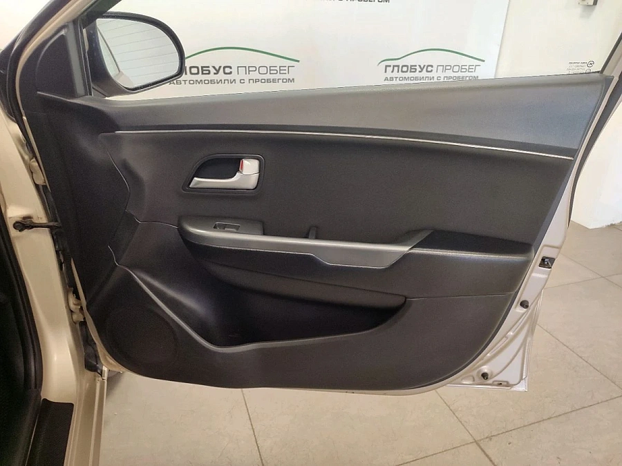 Kia Rio, 2013г., передний привод, механика