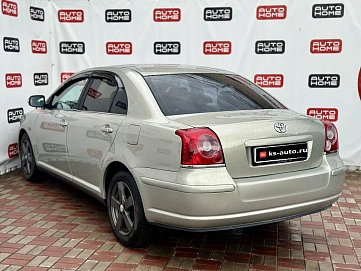 Toyota Avensis, 2008г., передний привод, механика