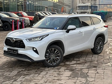 Toyota Highlander, 2026г, полный привод, автомат
