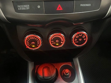 Mitsubishi ASX, 2011г., передний привод, вариатор