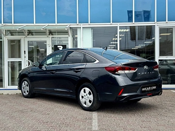 Hyundai Sonata, 2019г, передний привод, автомат