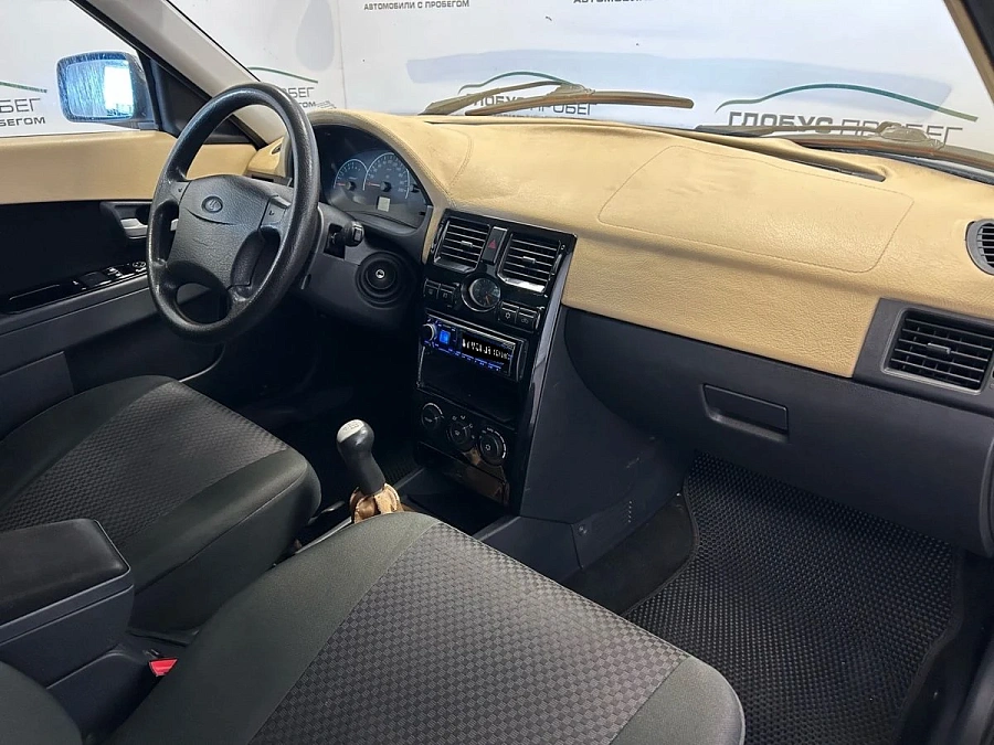 Lada (ВАЗ) Priora, 2011г., передний привод, механика