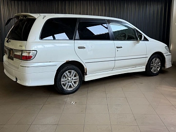 Nissan Presage, 2001г., передний привод, автомат