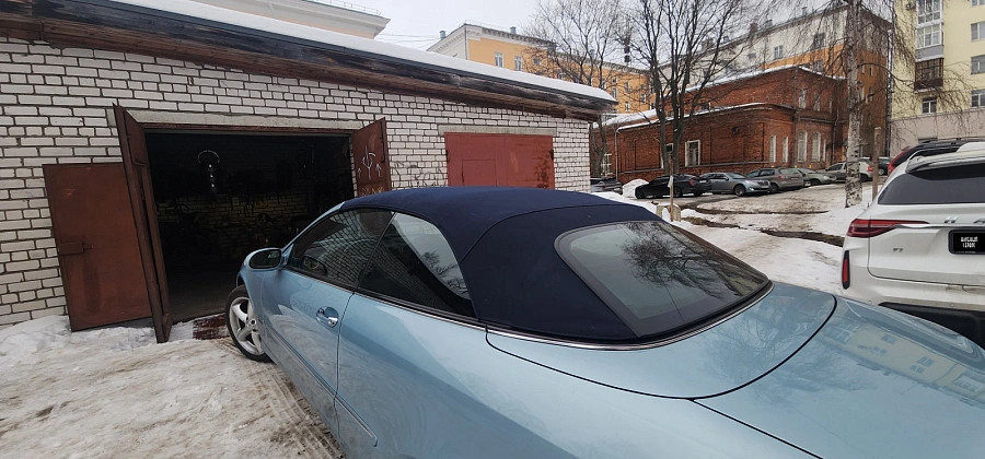 Mercedes-Benz CLK-Класс, 2004г., задний привод, автомат