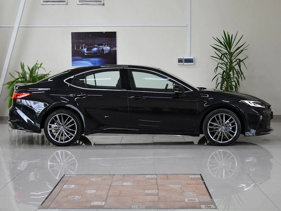 Toyota Camry, 2026г., передний привод, вариатор