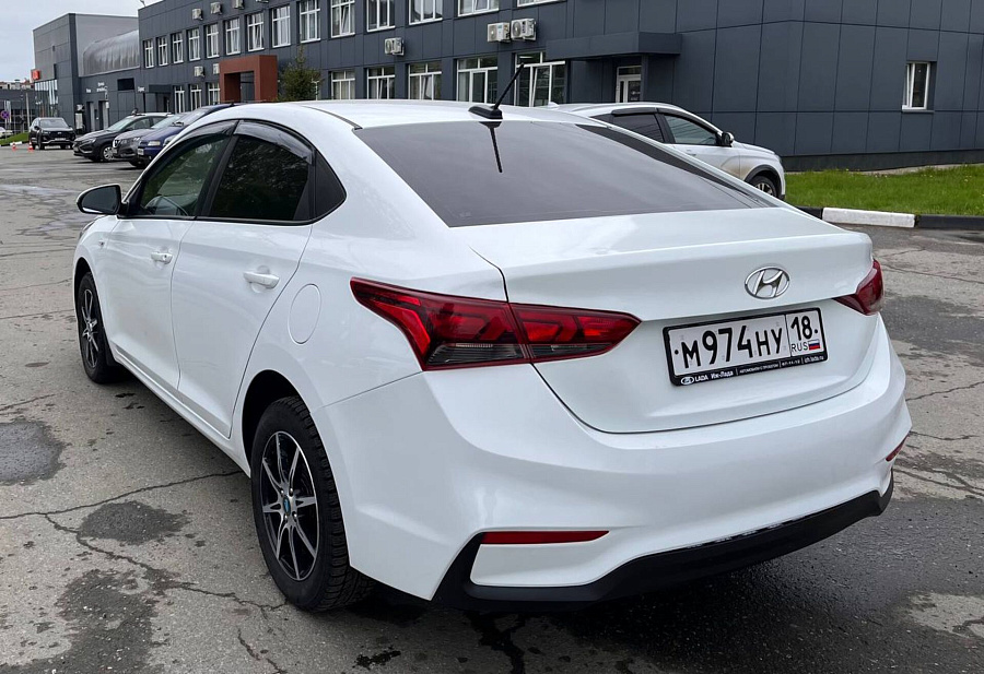 Hyundai Solaris, 2019г., передний привод, автомат